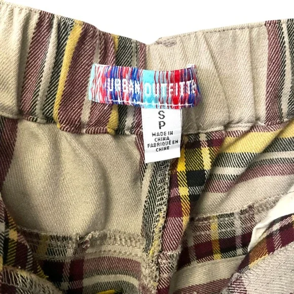 Urban Outfitters Plaid Cargo Pants Beige Yellow Burgundy Women's Size Small - Picture 5 of 8